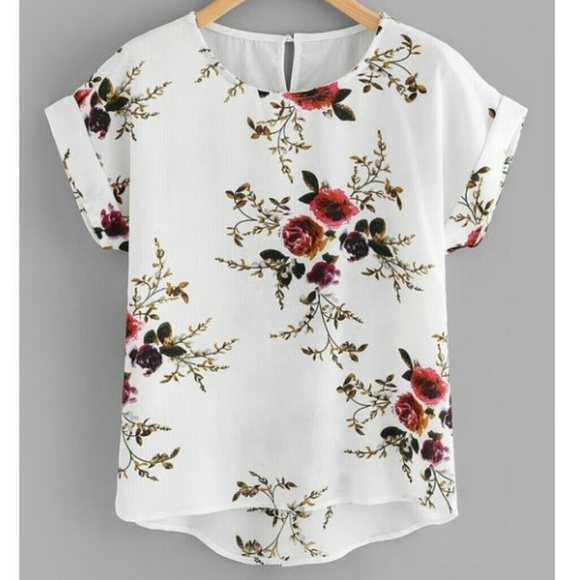 Tops - LAST ONE! Beautiful Floral Blouse